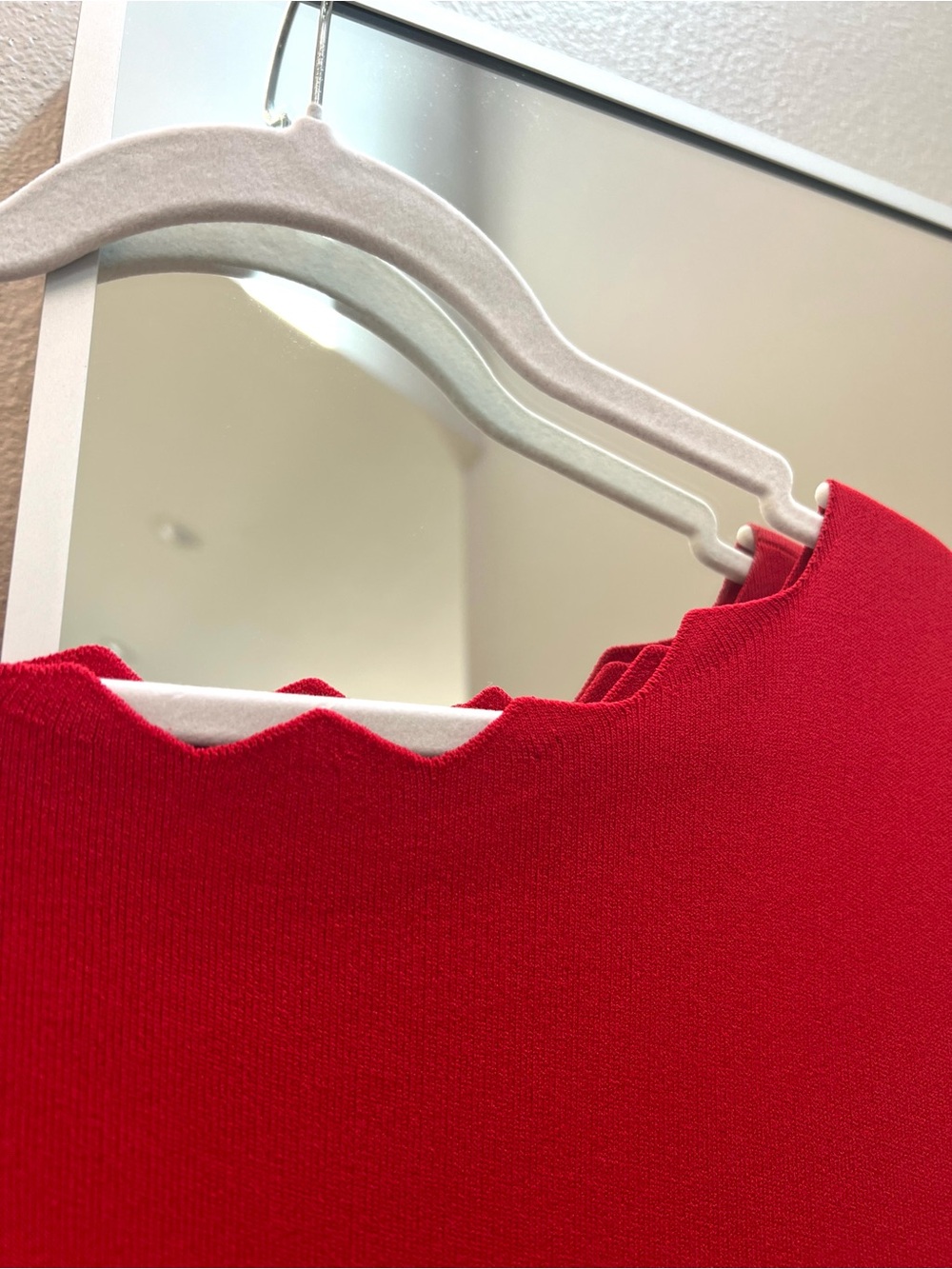 Rachel Parcel Elegant Red Scalloped Dress size medium like new! - Picture 7 of 10